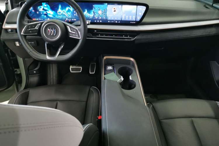 Used Buick E4 2023 GS Edition Center Console