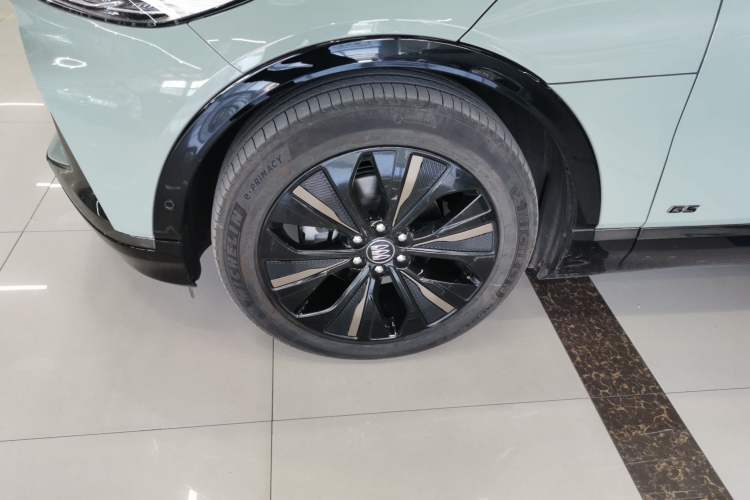 Used Buick E4 2023 GS Edition Left Front Wheel Hub