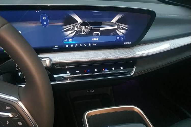 Used Buick E4 2023 GS Edition Audio And AC Panel
