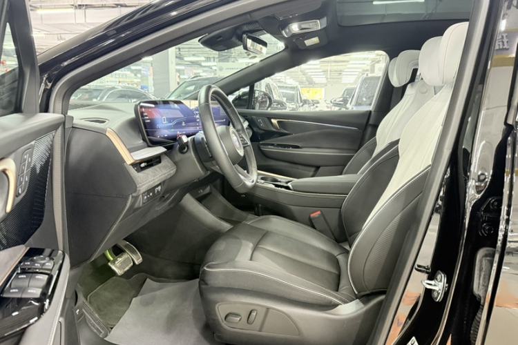 Used Buick E4 2023 GS Edition Interior 2