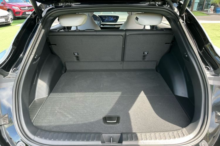 Used Buick E4 2023 GS Edition Interior 15