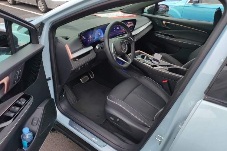 Used Buick E4 2023 GS Edition Interior 3