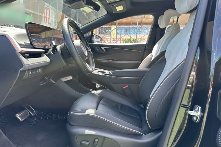 Used Buick E4 2023 GS Edition Interior 4