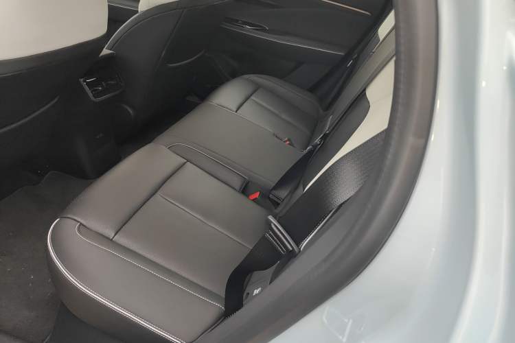 Used Buick E4 2023 GS Edition Interior 4