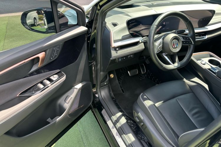Used Buick E4 2023 GS Edition Interior 5