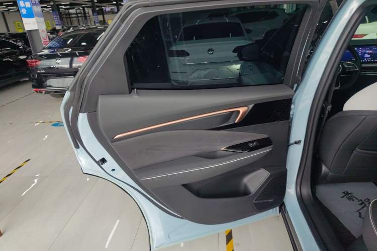 Used Buick E4 2023 GS Edition Interior 8