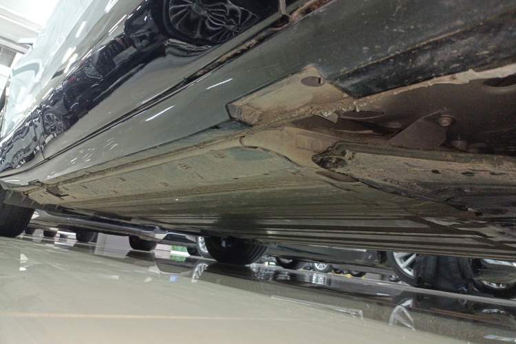 Used Buick E4 2023 GS Edition Right Side Sill