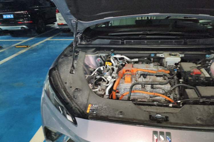 Used Buick E4 2023 Deluxe Edition Engine Bay Right