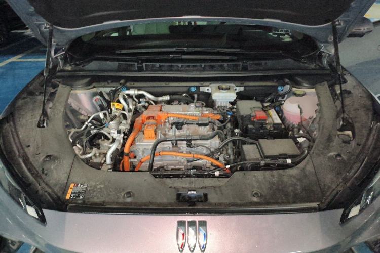 Used Buick E4 2023 Deluxe Edition Engine Bay