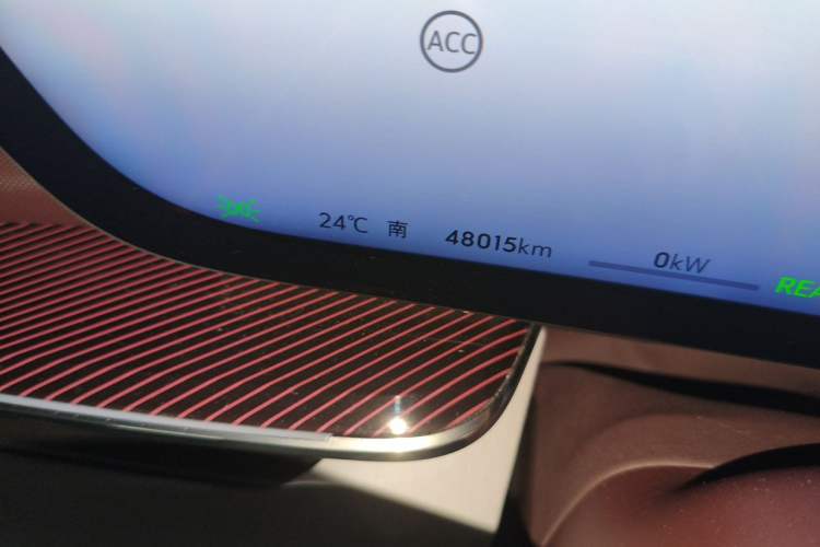 Used Buick E4 2023 Deluxe Edition Odometer Close Up