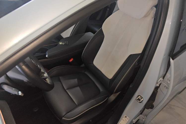 Used Buick E4 2023 GS Edition Left Front Seat