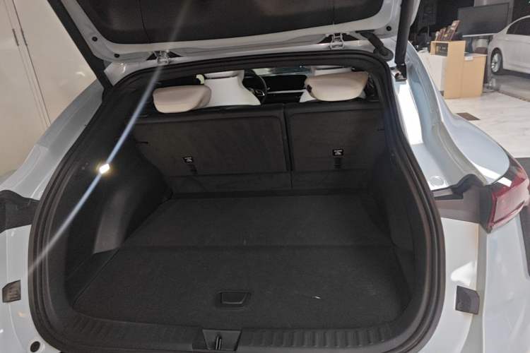 Used Buick E4 2023 GS Edition Trunk