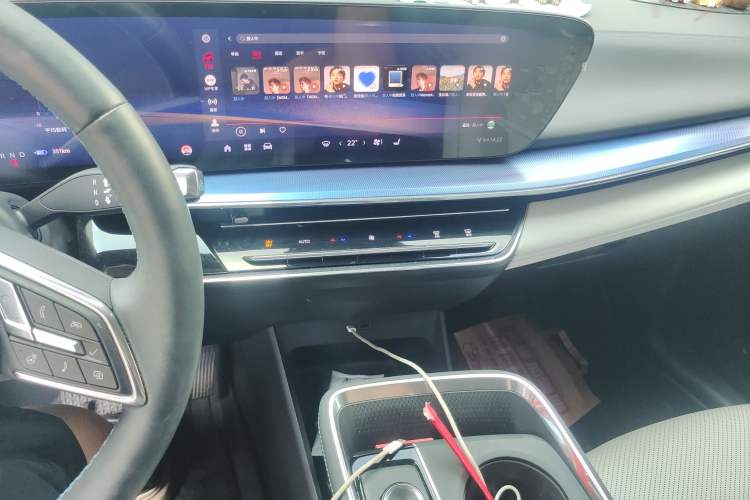 Used Buick E4 2023 Deluxe Edition Audio And AC Panel