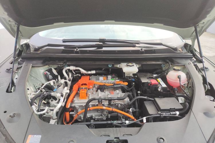Used Buick E4 2023 Deluxe Edition Engine Bay