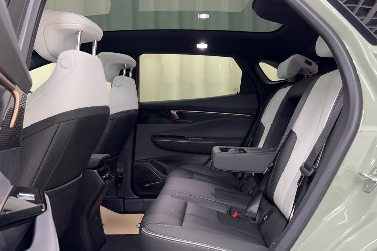 Used Buick E4 2023 GS Edition Interior 2