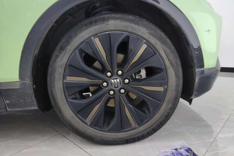 Used Buick E4 2023 GS Edition Left Front Wheel Hub