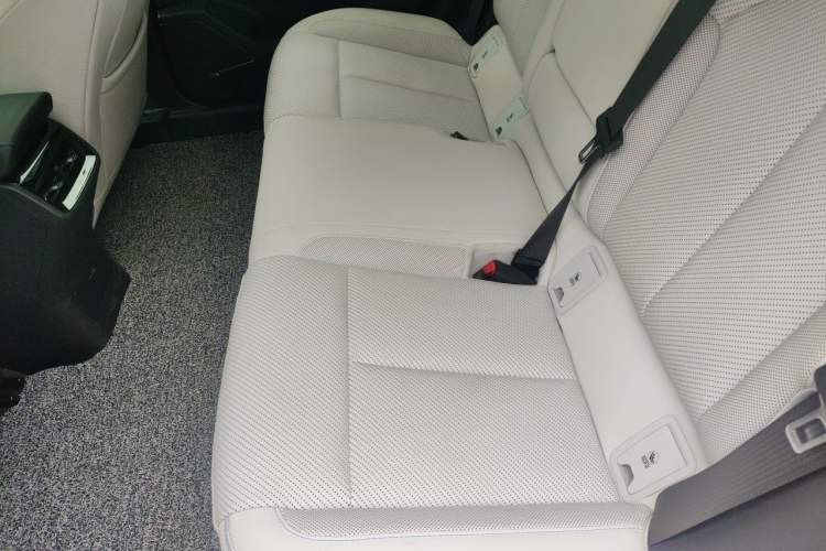 Used Buick E4 2023 Deluxe Edition Left Rear Seat
