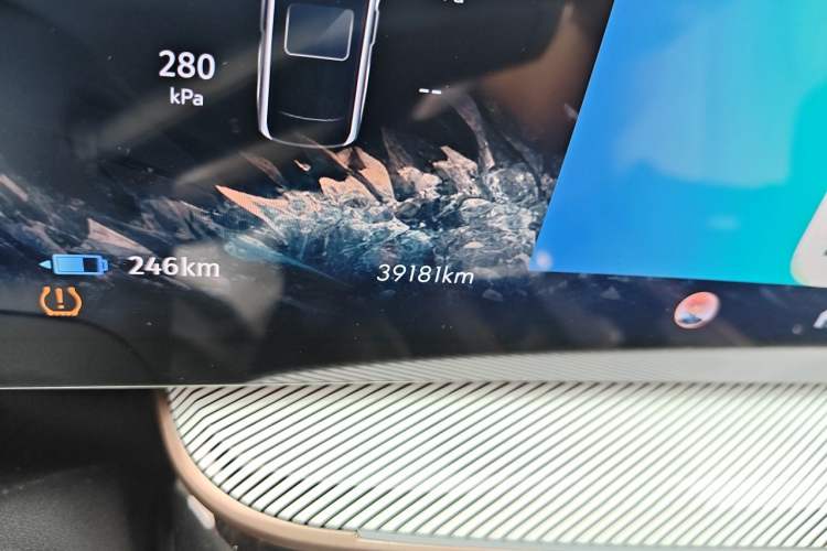 Used Buick E4 2023 GS Edition Odometer Close Up