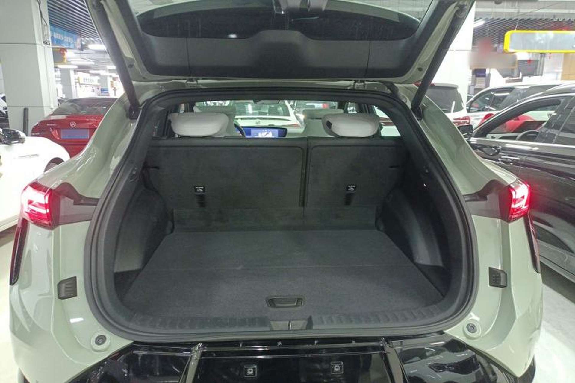 Used Buick E4 2023 GS Edition Trunk