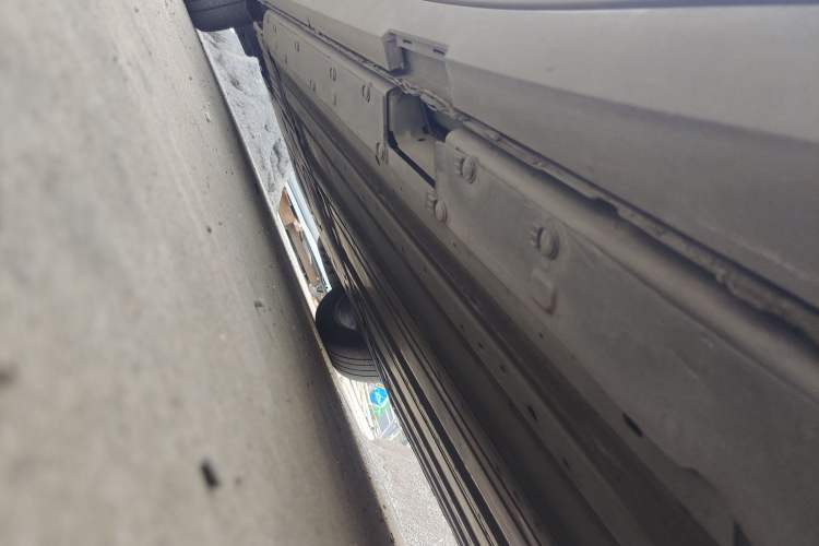 Used Buick E4 2023 Deluxe Edition Chassis Rear Left