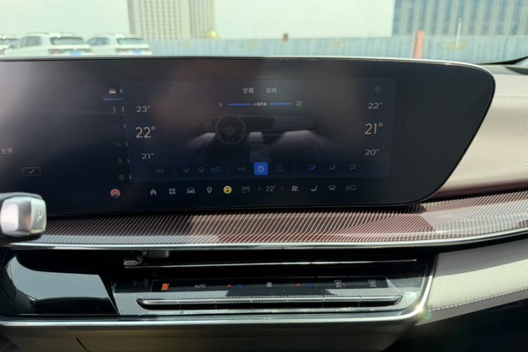 Used Buick E4 2023 Deluxe Edition Audio And AC Panel