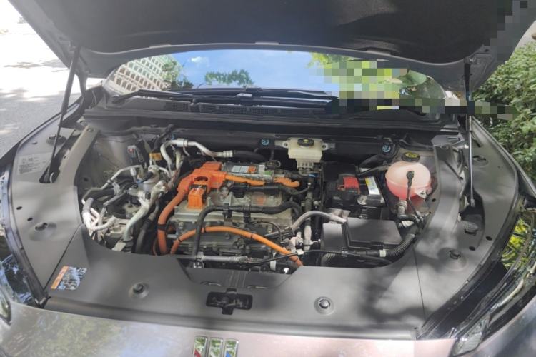 Used Buick E4 2023 Deluxe Edition Engine Bay