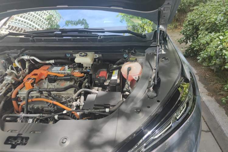 Used Buick E4 2023 Deluxe Edition Engine Bay Left