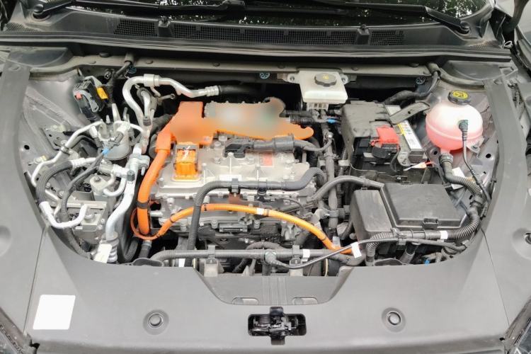 Used Buick E4 2023 Deluxe Edition Engine Bay