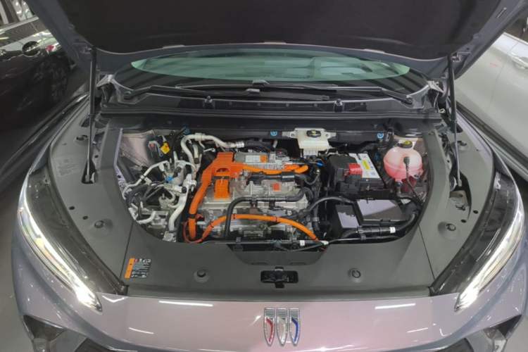 Used Buick E4 2023 Smart Edition Engine Bay