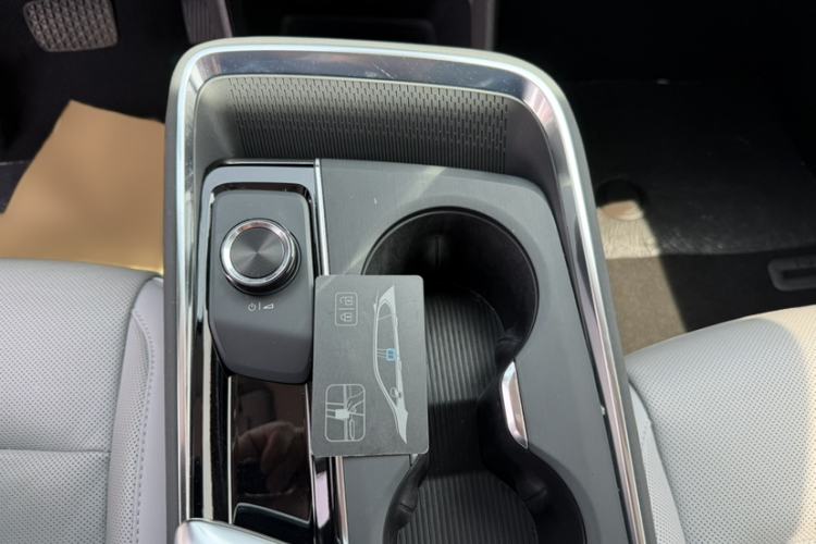 Used Buick E4 2023 Deluxe Edition Interior 1