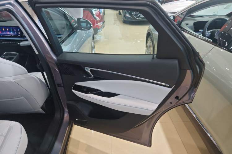 Used Buick E4 2023 Smart Edition Interior 6