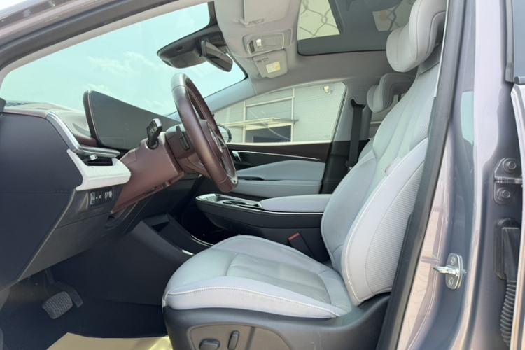 Used Buick E4 2023 Deluxe Edition Left Front Seat