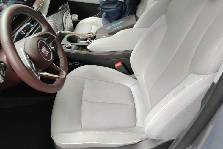 Used Buick E4 2023 Deluxe Edition Left Front Seat