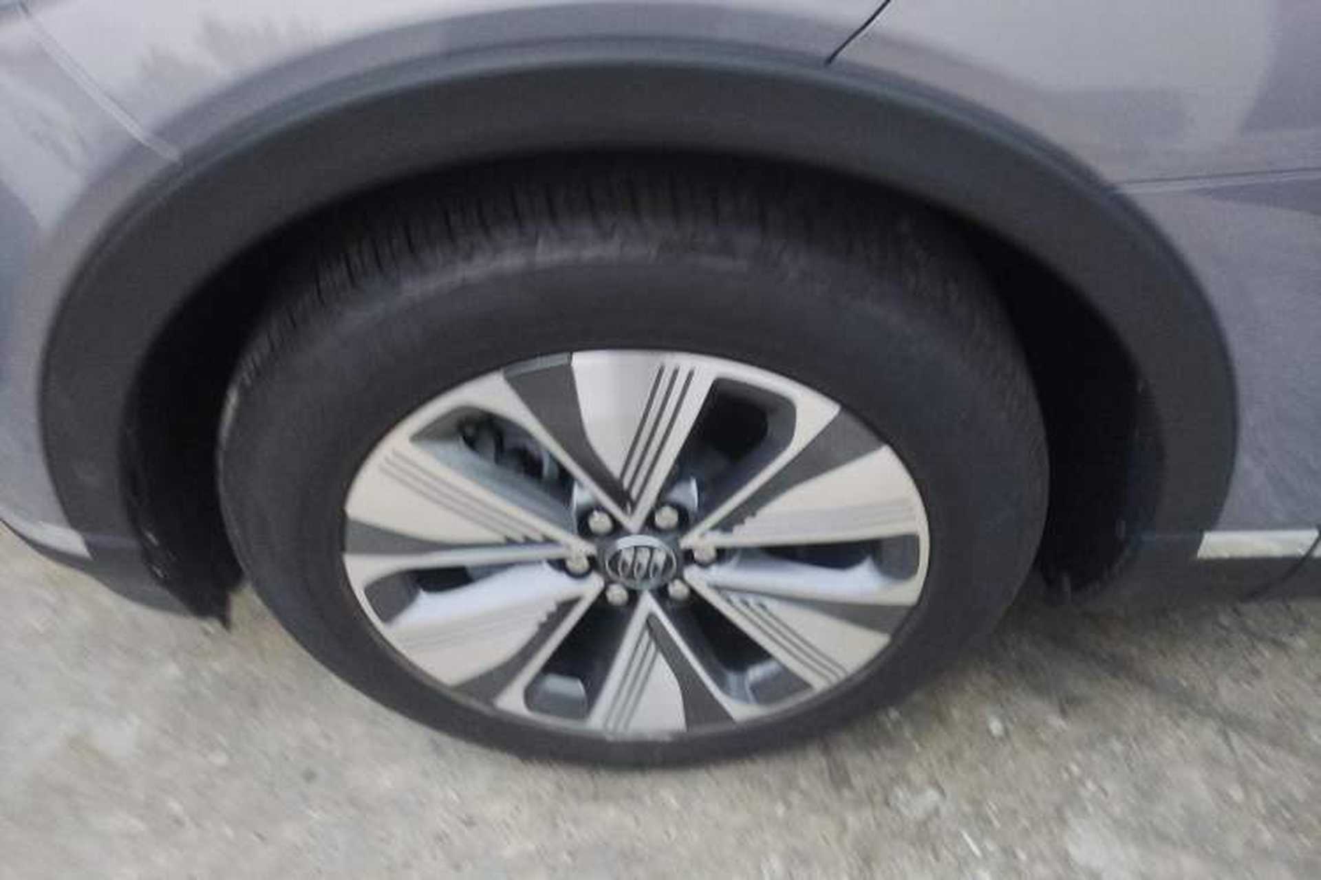 Used Buick E4 2023 Deluxe Edition Left Front Wheel Hub