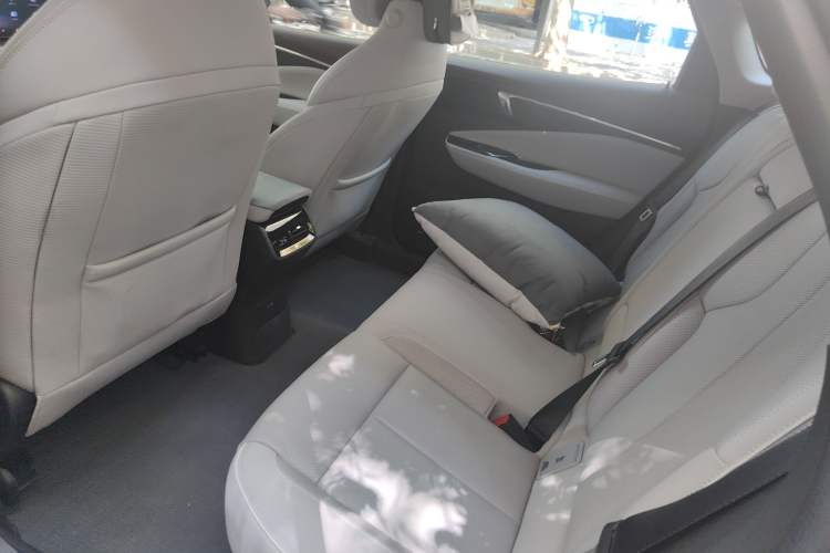 Used Buick E4 2023 Deluxe Edition Left Rear Seat