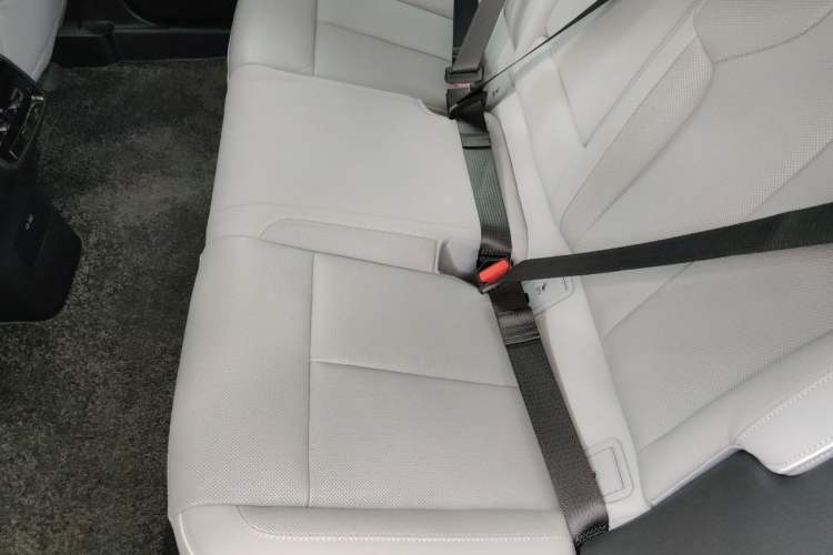 Used Buick E4 2023 Deluxe Edition Left Rear Seat