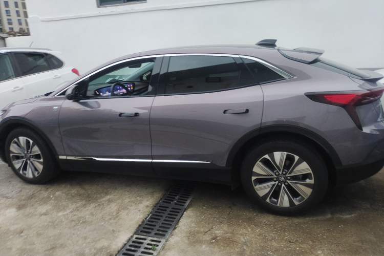 Used Buick E4 2023 Deluxe Edition Left Side