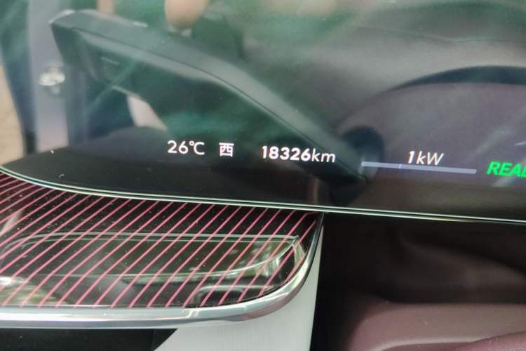 Used Buick E4 2023 Deluxe Edition Odometer Close Up