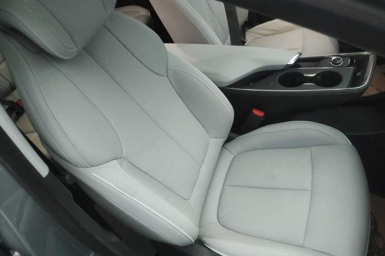 Used Buick E4 2023 Deluxe Edition Right Front Seat