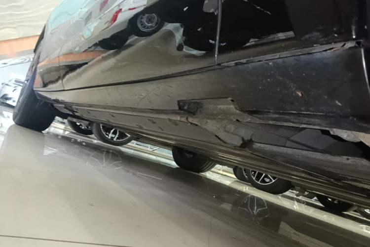 Used Buick E4 2023 GS Edition Right Side Sill