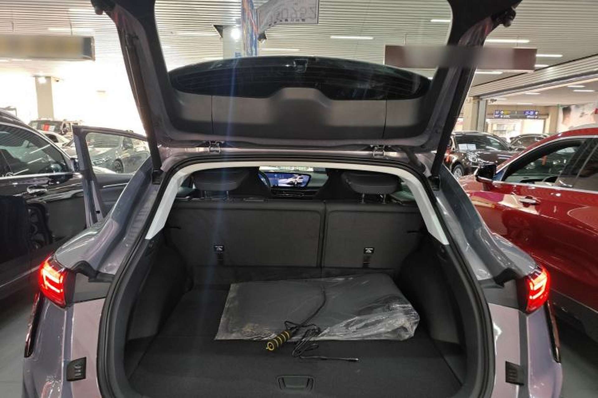 Used Buick E4 2023 Smart Edition Trunk