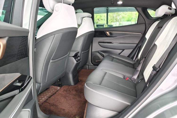 Used Buick E4 2023 GS Edition Interior 4