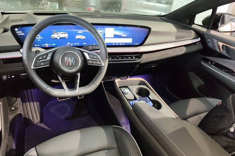 Used Buick E4 2023 GS Edition Center Console