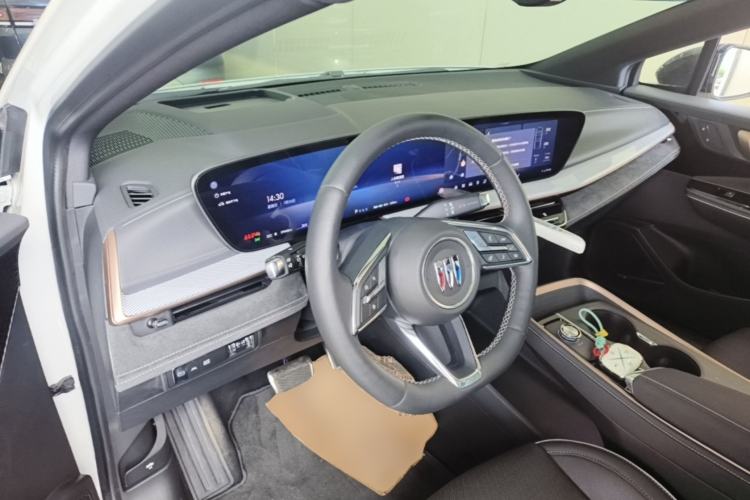 Used Buick E4 2023 GS Edition Center Console