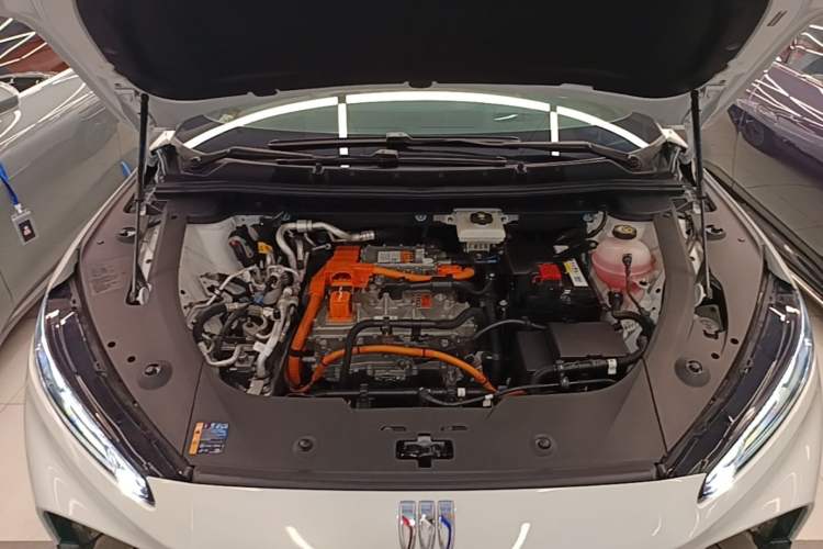 Used Buick E4 2023 GS Edition Engine Bay