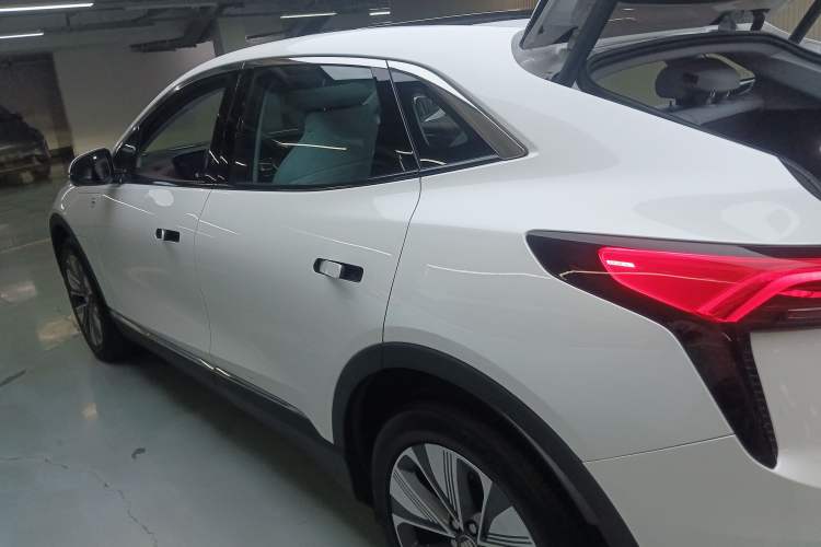 Used Buick E4 2023 Deluxe Edition Exterior 3