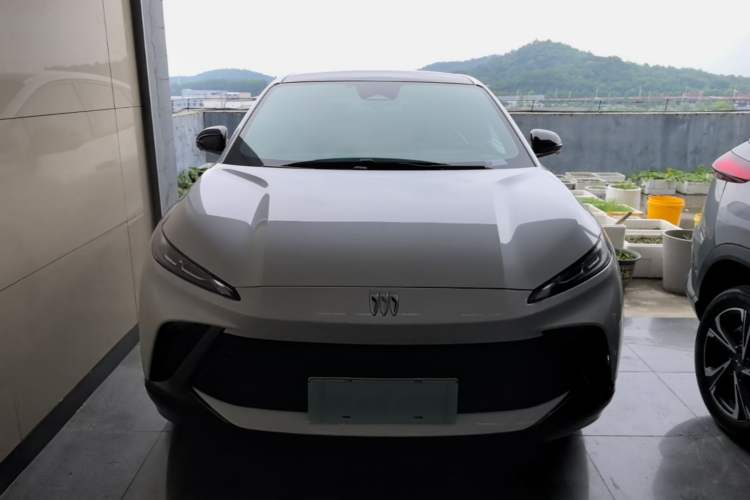 Used Buick E4 2023 GS Edition Front