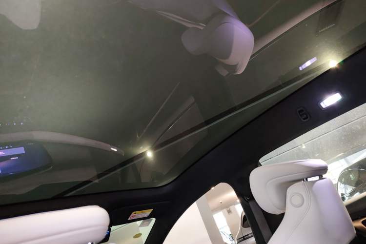 Used Buick E4 2023 GS Edition Headliner