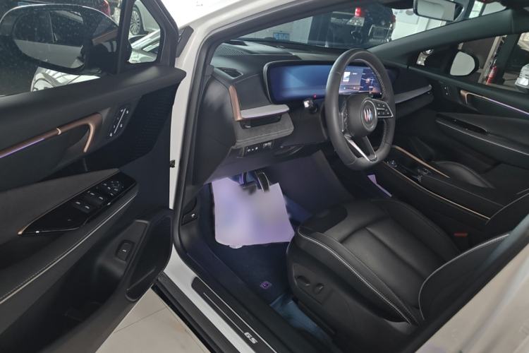 Used Buick E4 2023 GS Edition Interior 2