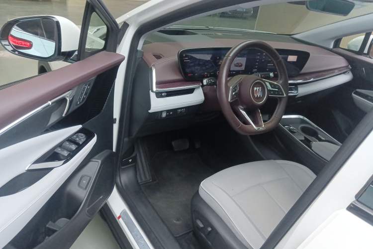 Used Buick E4 2023 Deluxe Edition Interior 3